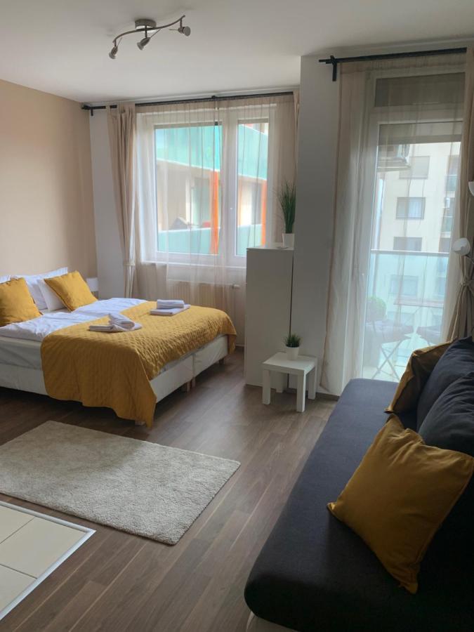 Corvin Sun Downtown Apartment Budapest Esterno foto