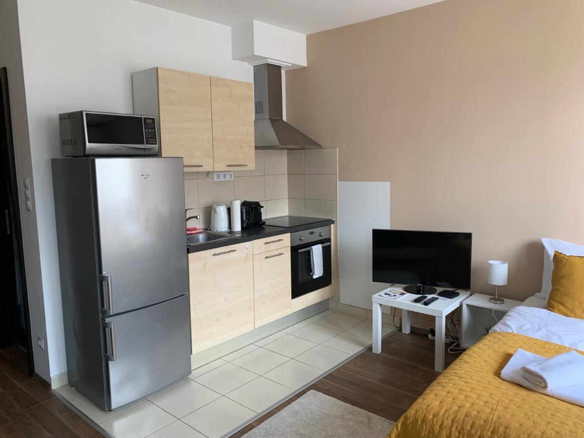 Corvin Sun Downtown Apartment Budapest Esterno foto